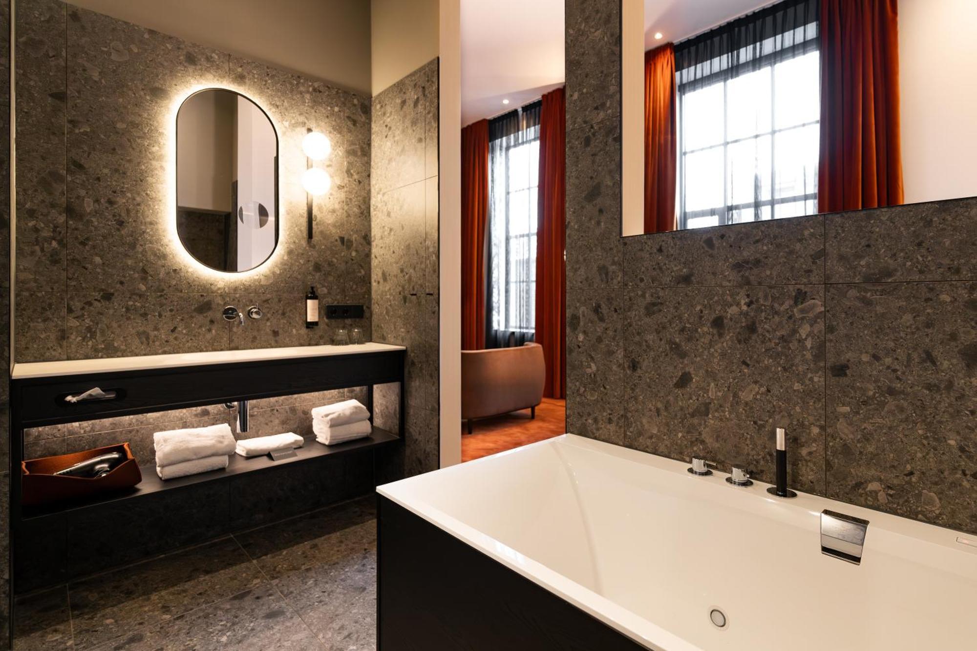 Van Der Valk Theaterhotel De Oranjerie Рурмонд Экстерьер фото