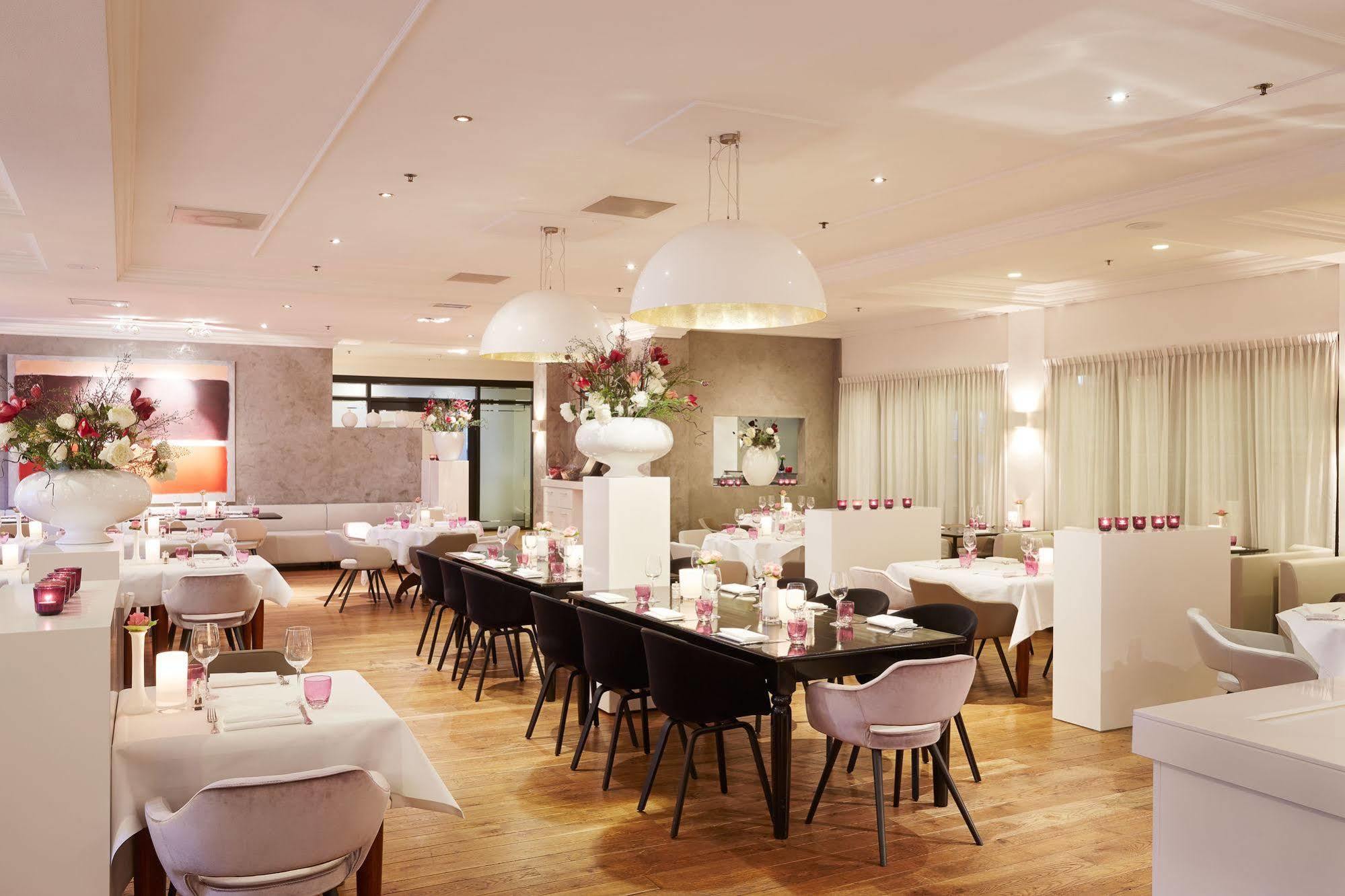 Van Der Valk Theaterhotel De Oranjerie Рурмонд Экстерьер фото