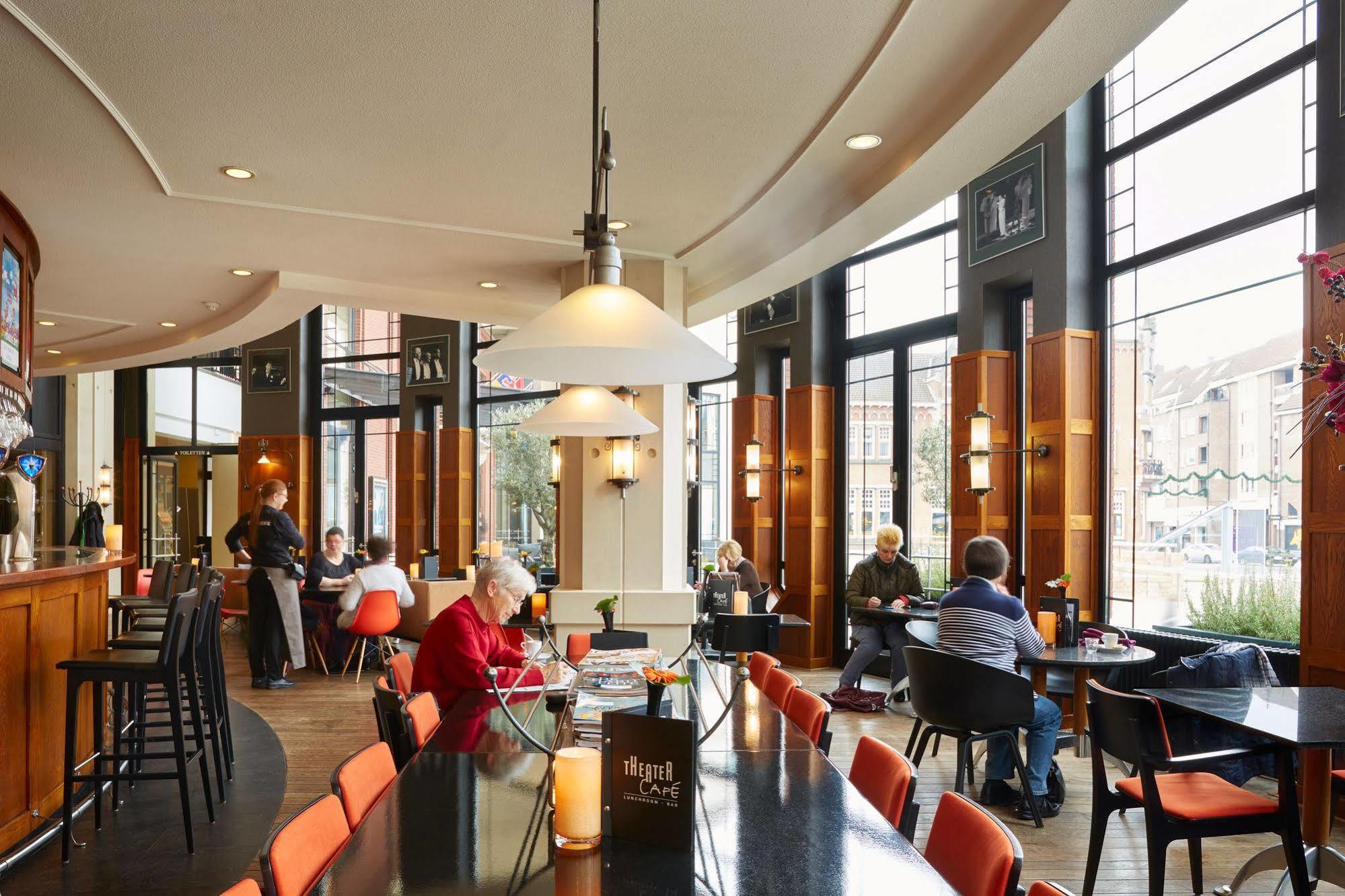 Van Der Valk Theaterhotel De Oranjerie Рурмонд Экстерьер фото